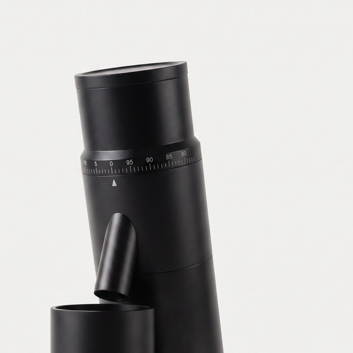 Close-up of the graduated collar of the black CAFOVO G1048C grinder
