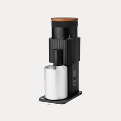 CF Wisdom portable burr coffee grinder, three-quarter view